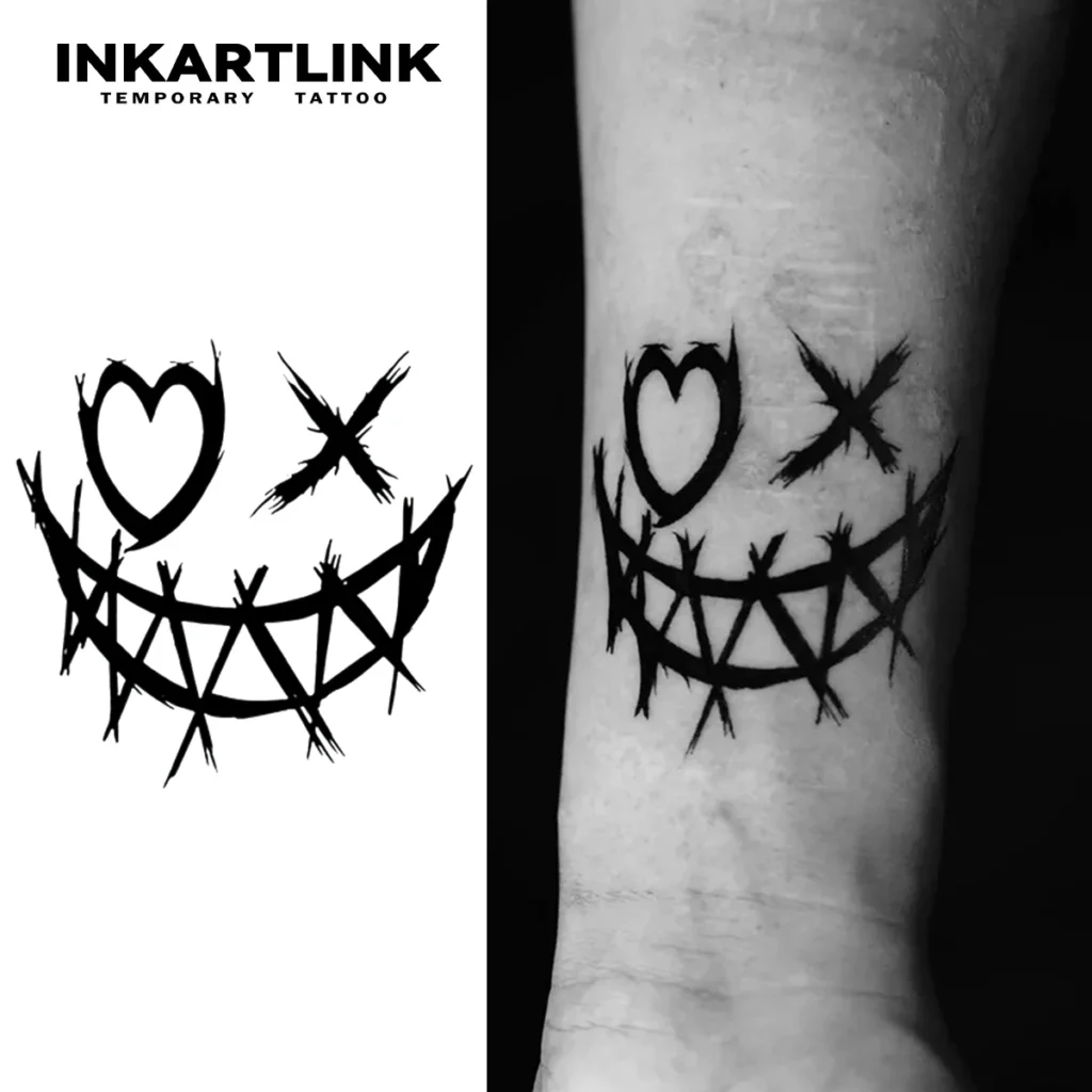 Tatouage temporaire minimaliste | Sourire macabre